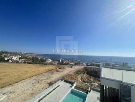 Luxury six bedroom villa in Paphos downtown - 3