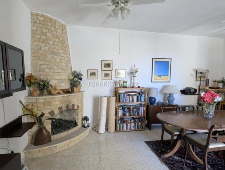 2-bedroom Village House 100 sqm in Pissouri - 6