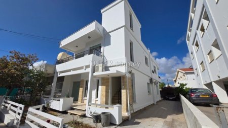 3 Bed Apartment for rent in Omonoia, Limassol