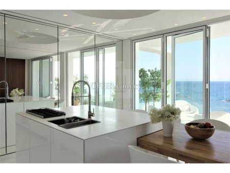 Amazing two bedroom beachfront apartment for rent in Ayios Tychonas - 2