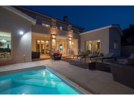Luxury 6 bedroom villa with pool in Universal area of Kato Paphos - 10