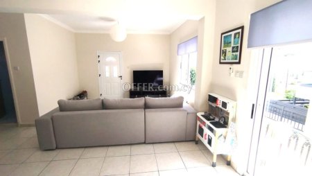 3 Bed Apartment for sale in Tombs Of the Kings, Paphos - 11