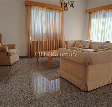 4 Bedroom House  In Mesa Geitonia, Limassol - 6