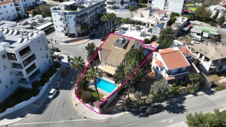 Four bedroom house in Agios Pavlos Agios Dometios Nicosia - 2