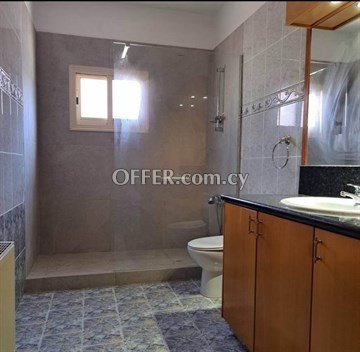 4 Bedroom House  In Mesa Geitonia, Limassol - 3