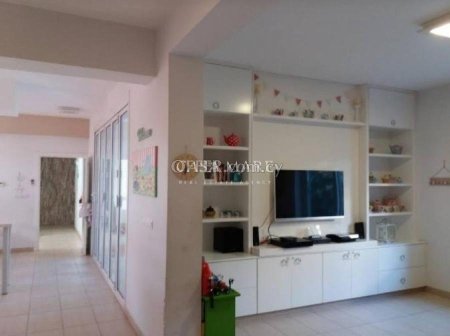 4 bedrooms Villa in Strovolos - 4