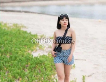 Hello everyone is m real asain and my photos are real