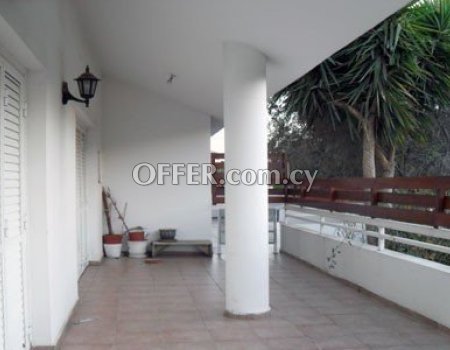 Huge 4 bedrooms semi-detached house in very good location in Dasoupoli area. - 3