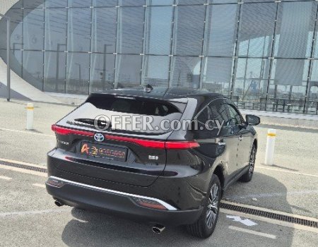 2022 Toyota Harrier Hybrid Automatic SUV - 4