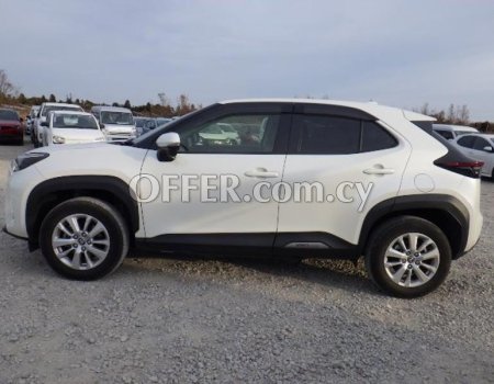 2021 Toyota Yaris Cross 1.5L Hybrid Automatic SUV - 6