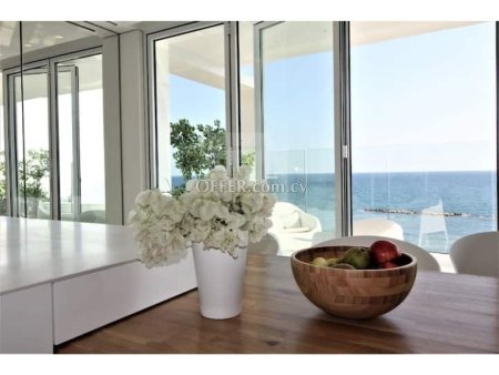 Amazing two bedroom beachfront apartment for rent in Ayios Tychonas - 4