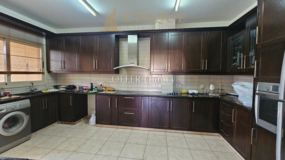 3 Bedroom corner Townhouse for sale in Geroskipou city - 11