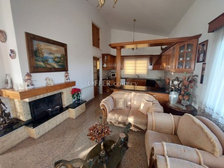 4 Bedrooms Detached Villa in Tala - 2