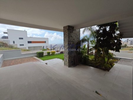 Spacious Luxury Detached House with Amazing Views in Laiki Lefkothea - 2