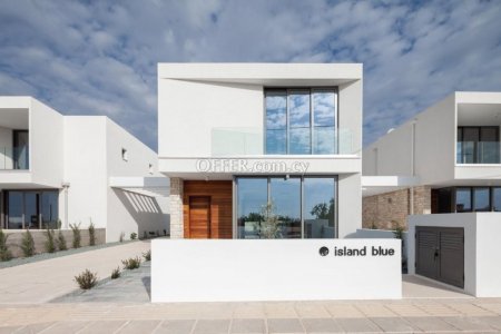 3 Bed Detached Villa for sale in Empa, Paphos