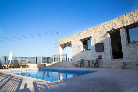 2 Bed Detached Villa for rent in Theletra, Paphos - 11