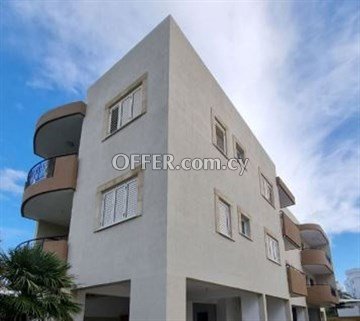 Modern, Renovated 1 Bedroom Apartment  In A Dead End In Latsia, Nicosi - 4