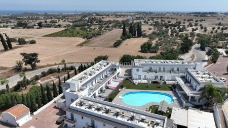 Ground floor two bedroom apartment in Mazotos Larnaca - 10