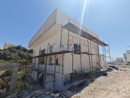 Superb Three Bedroom Villas for sale in Agios Tychonas, Limassol - 13