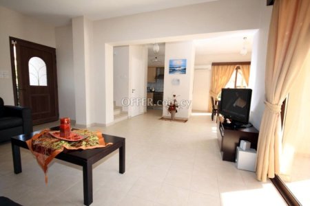 2-bedroom Detached Villa 150 sqm in Pissouri - 12
