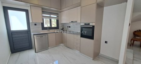 3 Bed Maisonette for rent in Agios Tychon - Tourist Area, Limassol - 10