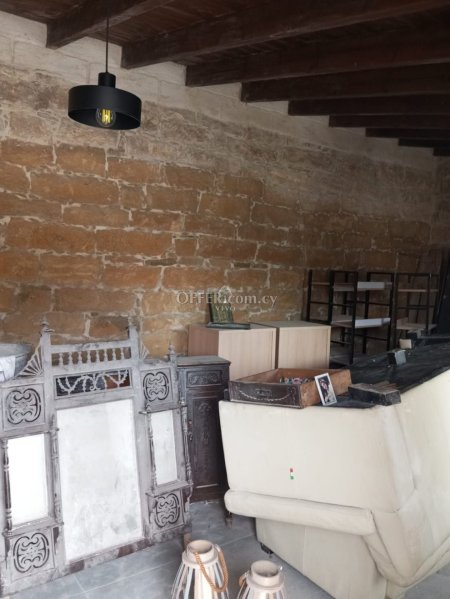 FULLY RENOVATED TRADITIONAL HOUSE IN FASOULA VILLAGE LIMASSOL - 9