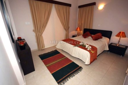 2-bedroom Detached Villa 150 sqm in Pissouri - 11