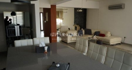 4 bedrooms House in Egkomi - 6