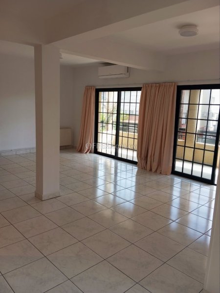 RENOVATED 4 BEDROOM UPPER FLOOR HOUSE  AND ROOF GARDEN IN AGIOS NEKTARIOS - 8