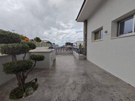 Spacious Luxury Detached House with Amazing Views in Laiki Lefkothea - 9
