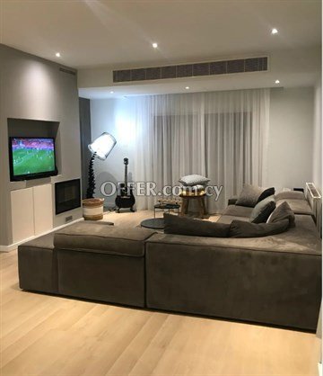 Fully Renovated 3 Bedroom Apartment  In Engomi, Nicosia - 3