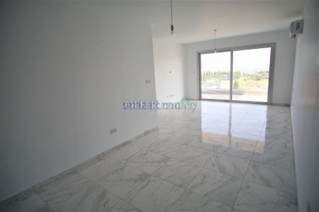 2 Bedroom Modern Apartment For Rent Limassol - 6