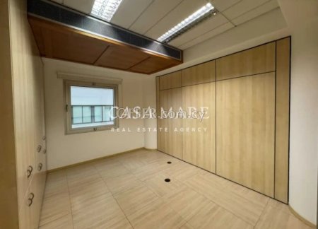 Οffice space of 240 sqm in Acropolis - 2