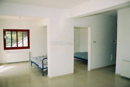 House (Semi detached) in Moniatis, Limassol for Sale - 4