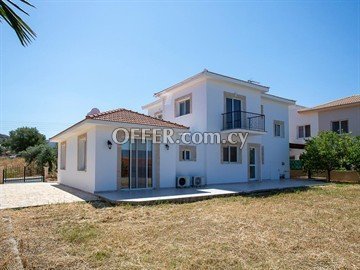 4 Bedroom House  In Argaka, Paphos