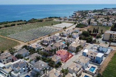 Spacious Detached House with Pool in Kapparis