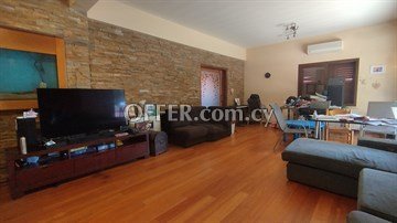 3 Bedroom House  In A Quiet And Beautiful Neighborhood In Kaimakli,Nic