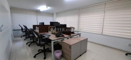 220sm Ground Floor Office in Mesa Geitonis-5 Closed Rooms