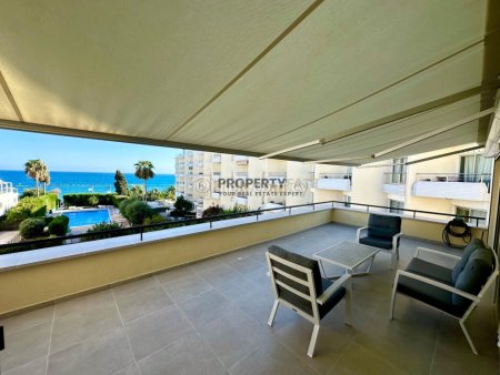 3 Bedroom Beachfront Apartment in Germasogeia Tourist area