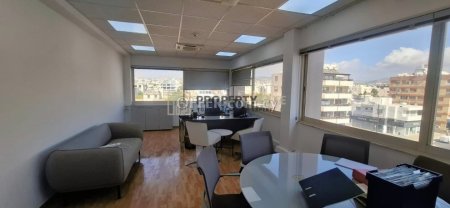 Office 230sqm in Linopetra - 3rd Floor - 9 Rooms