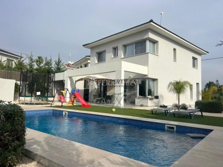 3 Bedroom Villa with Pool in Pyrgos