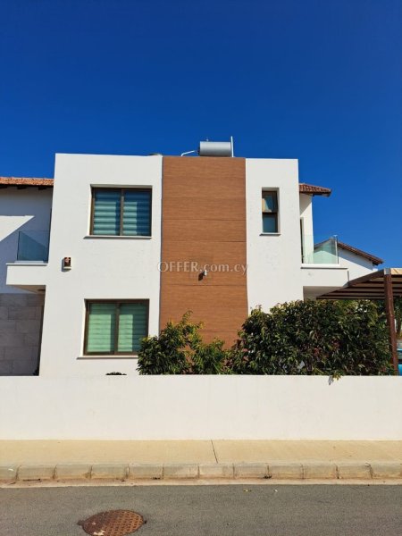 Stunning Four Bedroom Villa in Ayia Triada