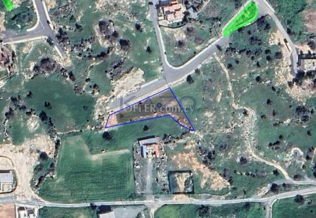 Large Building Plot for Sale in Ypsonas