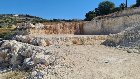 RESIDENTIAL PLOT OF 2,000 SQ FOR SALE IN AGIOS TYCHONAS - 5