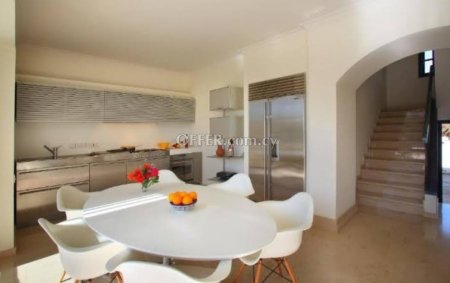 3-bedroom Detached Villa 120 sqm in Paralimni - 4