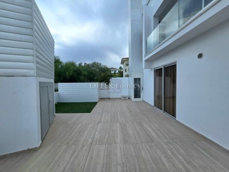 Stunning Five Bedroom Villa in Protaras - 16