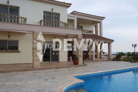 Villa For Rent in Anarita, Paphos - DP4811