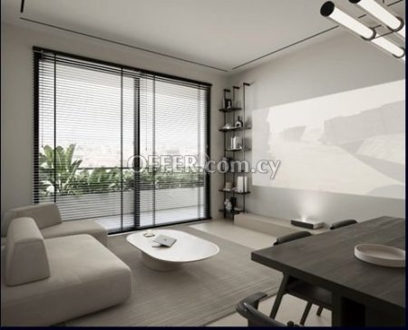 TOP FLOOR MODERN TWO BEDROOM APARTMENT WITH POOL