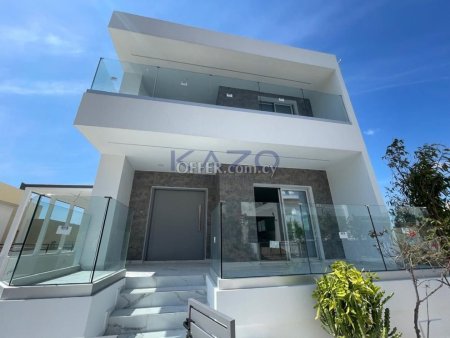 Modern 5 Bedroom All en-suite  Detached House with Sea View in Agia Fyla