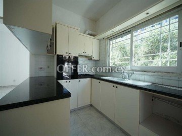 3 Bedroom Apartment  In Pallouriotissa, Nicosia - 4